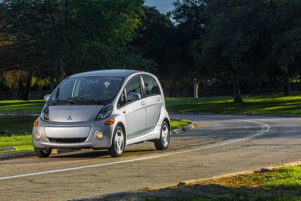 Mitsubishi i-MiEV Seat Belt Extender