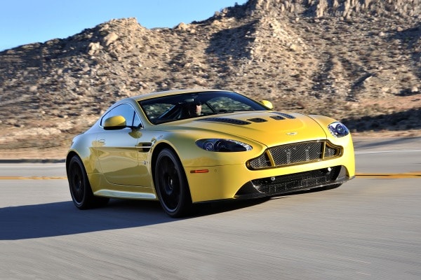 Aston Martin V12 Vantage S Seat Belt Extender