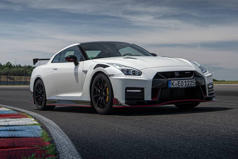 Nissan GT-R Seat Belt Extender