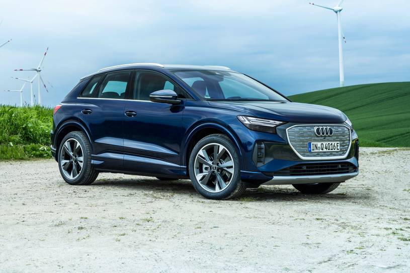 Audi Q4 e-tron Seat Belt Extender